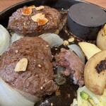 肉食家さんのハンバーグ にくきゅうグリル - 近江牛ハンバーグステーキ90g2個