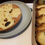 レストラン オズ - カニ味噌グラタン&ガーリックトースト