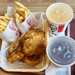 ケンタッキーフライドチキン - 料理写真:オリジナルチキン2Pセット、ポテトをLに変更（2セット分が盛られてます）