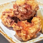 尾崎牛と直送海鮮 個室居酒屋 しおり - 鶏の唐揚げ