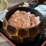 黑家 本店 - 炭焼き飛騨牛まぶし