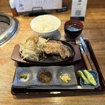 長者町 焼肉 輪心 - 数量限定　鉄板『豚』二郎