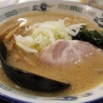 北海道らーめん みそ熊 - 料理写真:旭川醤油らーめん。