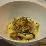 ステーキ 西洋料理 寛 - オマール海老ムール貝のサフランソース