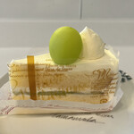 ふらんすやま 保土ヶ谷店 - ブドウのショートケーキ