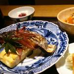 Kiharu - だし巻き卵に鰆の柚庵焼き、切り干し大根に手作りのお漬物。精米したてのご飯にお味噌汁。最後にデザートの杏仁豆腐、お腹いっぱいです！