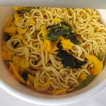 榮林 - 明星・榮林・酸辣湯麺（給湯前）