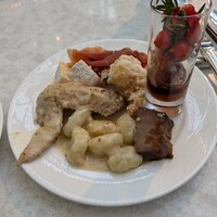 レストランアマデウス - 鶏クリーム煮他