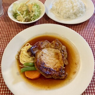 洋食屋ゆうき_0