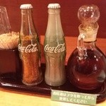 麺屋 六感堂 - 卓上の調味料