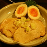 居酒屋うんま - 煮豚と煮玉子