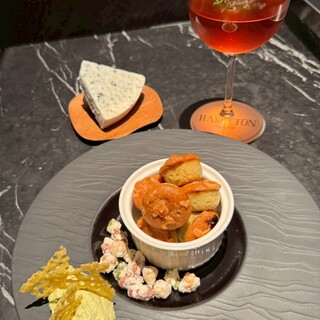 芳醇な香りのビスキュイ×ティーカクテルで大人のティータイムを