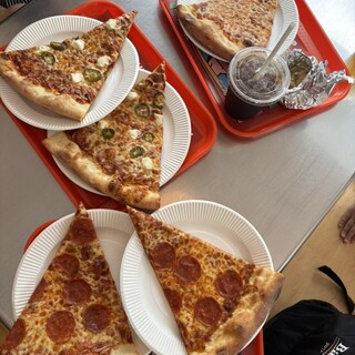 口コミ一覧 : Henry's PIZZA （ヘンリーズ ピザ） - 谷町四丁目