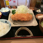 とんかつ いわい - のもと家・上ロースかつ定食