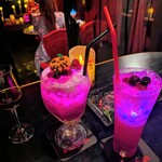 VAMPIRE CAFE - 左 トリックオアブラッド 右 エリザベート・バートリー