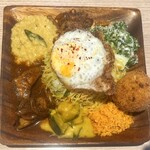 Royal Green Restaurant & Bar - 上からも撮ってみた