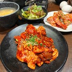 焼肉 東郷 - ミックスホルモン