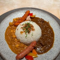飛騨牛すじ × 大地の豆 あいがけカレー