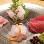 みこころや - (11/10)お刺身（かんぱち、めじまぐろ、平目、金目鯛）