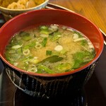 なごみや - ワカメとネギの味噌汁♪