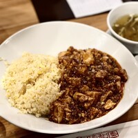 個室中華 頤和園 溜池山王店 - 