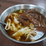 老山東牛肉麺 - 