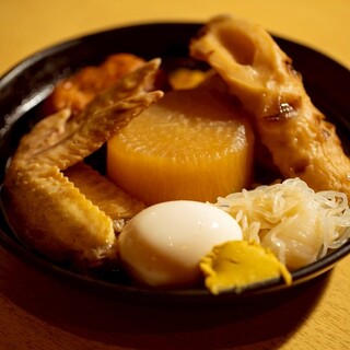 自慢のおでんと鴨蕎麦で一杯！