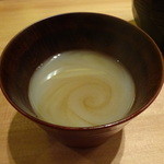 割烹・蕎麦 波と風 - 蕎麦湯を汁に混ぜて