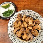 炭火やきとり とさか - 料理写真:マッシュルームの酒蒸し。