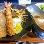 カリービストロ LAMP - ビーフランプカレー(大盛)♪ エビフライ・ポークカツトッピング♪