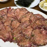 焼肉 栄養楼 - 