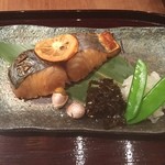 ねりやかなや - ランチ魚定食。さわらの柚子塩焼き。
上品な味。ごはんよりも酒かな。