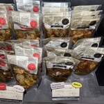 オイスターキッチン・マルイチ - 牡蠣オリーブオイル漬け972円