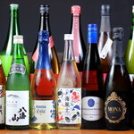 カキと肴 ちゅるり - 牡蠣や魚介と相性の良いお酒を取り揃え