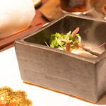 鮨 起承転結 - 料理、お造り瞬間燻製