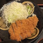 とんかつ 水龍 - ロースカツ、これで90g