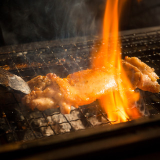 【炉端焼き】新鮮素材を炭火でじっくり焼き上げます