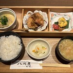 八兆屋駅の蔵 - 