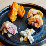 焼鳥やおや - いちじくと柿の炭焼き