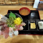 海鮮丼 - 海鮮丼(並)