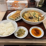 ぎょうざの満洲 おおたモール店 - 