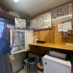 三吉橋フライ屋 - 小鉢100円は冷蔵庫から