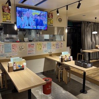 《昼飲み歓迎》明るく快適な空間で、楽しいひととき！全席禁煙