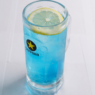 ビールや焼酎、自慢のレモンサワー！初めての方も気軽に乾杯♪