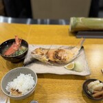 炉ノ鳥 - 締めが最高の定食でした。