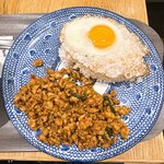 マンゴツリーキッチン ガパオ - 