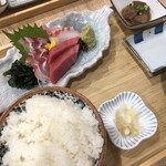 海と大地の食卓 ツカノマ - 鯛、マグロ、タコ、サーモン