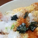 味処てっ平 - 玉子とじエビフライ丼(ハーフ)920円(外税)