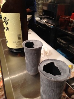 h Tamada - 日本酒の器が凍ってる！