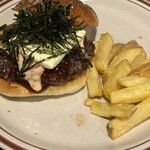 HYOE'S BURGERS + FRIES - 